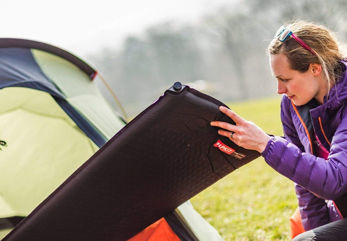 Inflating a self inflating matress