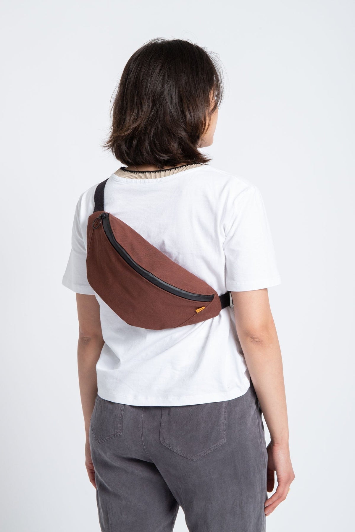 Trakke Banana Crossbody Bag