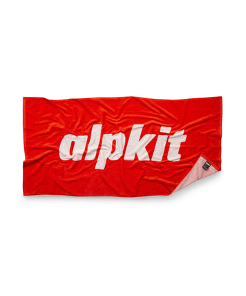 products/alpkit-towel_36c695a3-8980-425b-b01a-2cc444a278a7.jpg