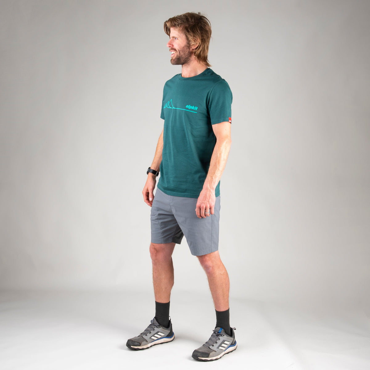 alpkit teleki mens shorts in steel grey outfit