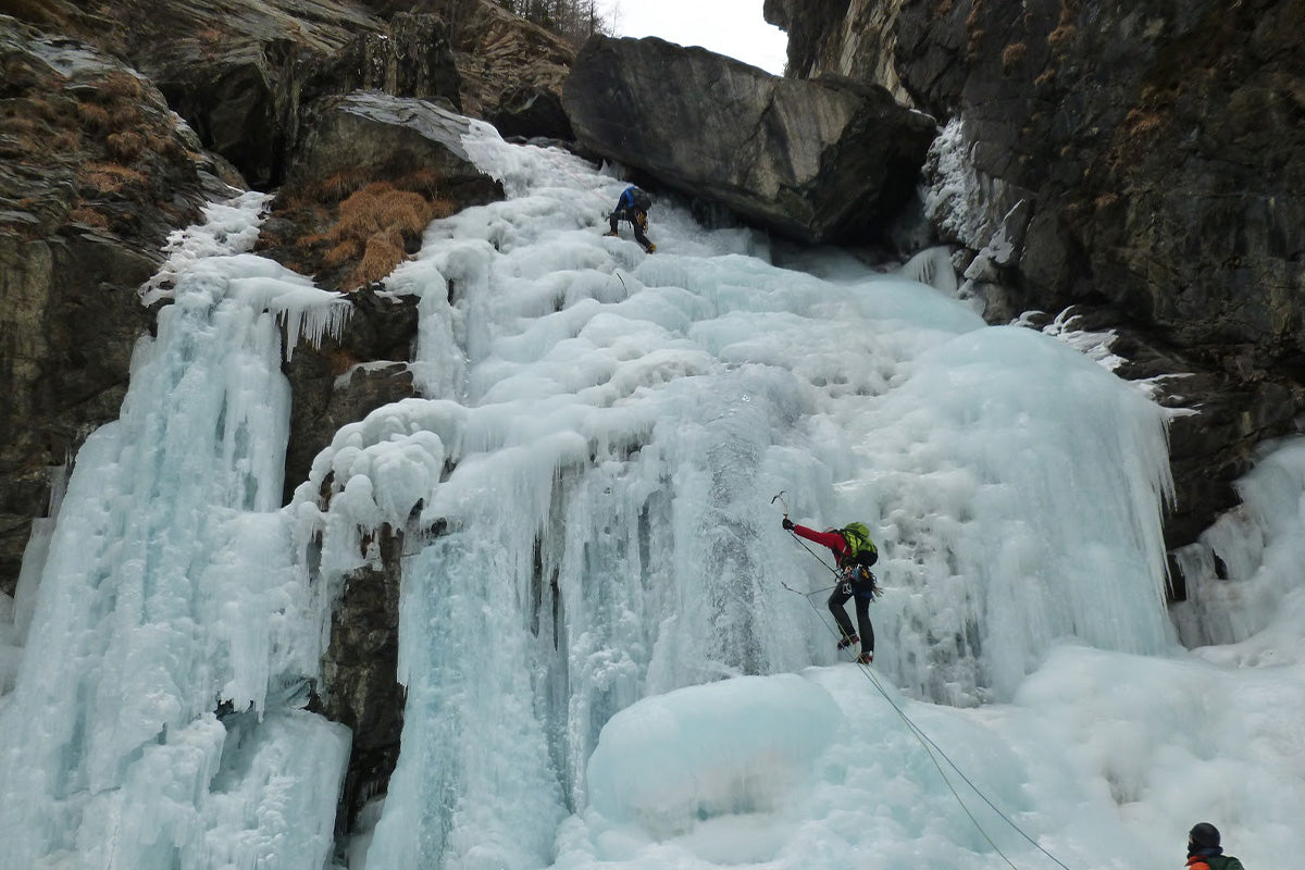 Ice climbing, head spanners, chamois and Cogne