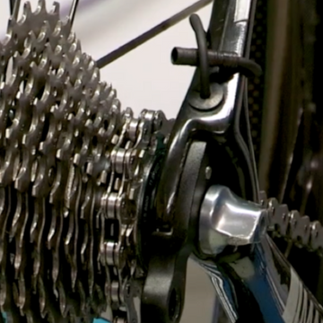How to deal with a snapped rear gear cable whilst out riding - Alpkit