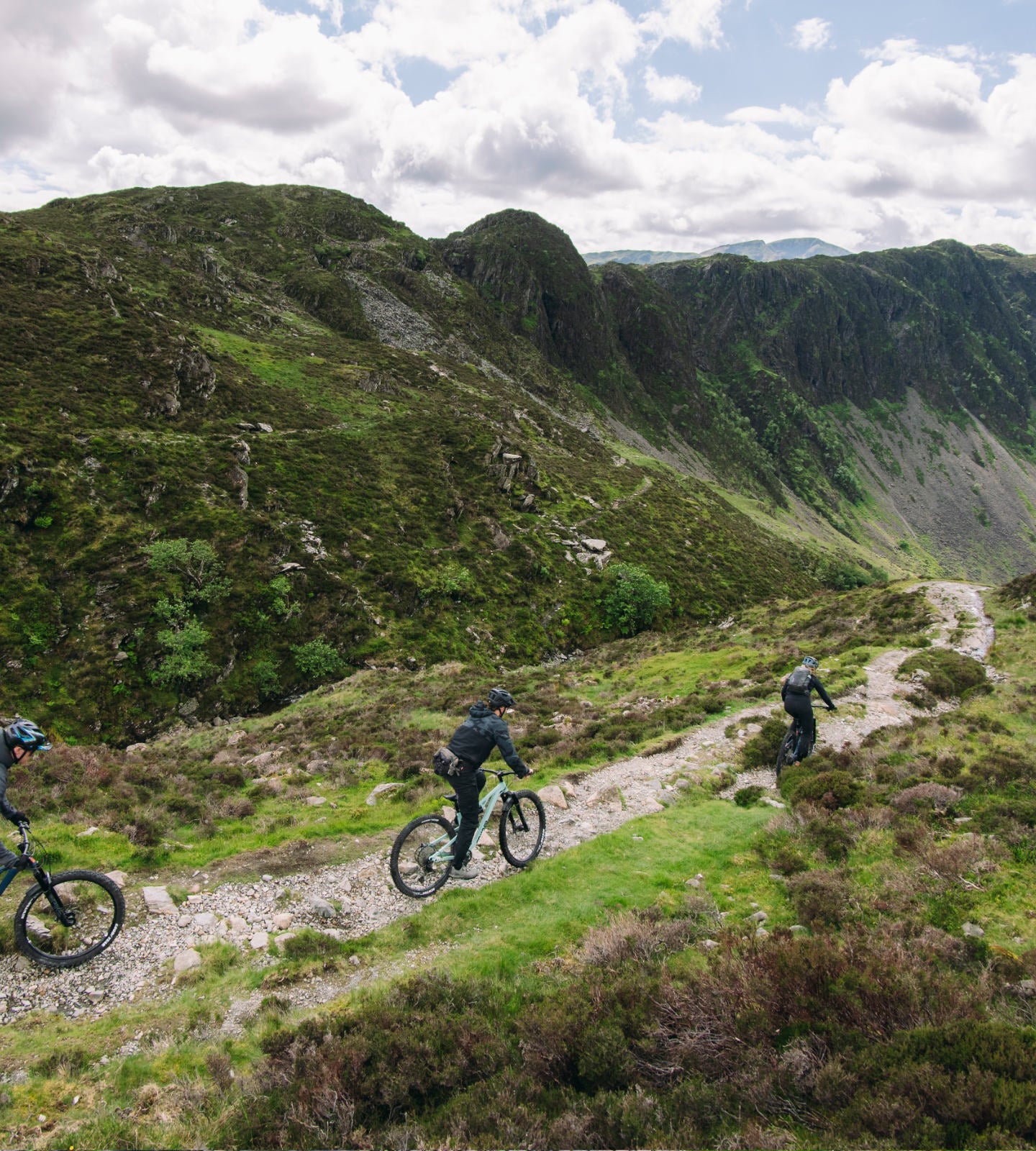 Hardtail vs suspension bikes