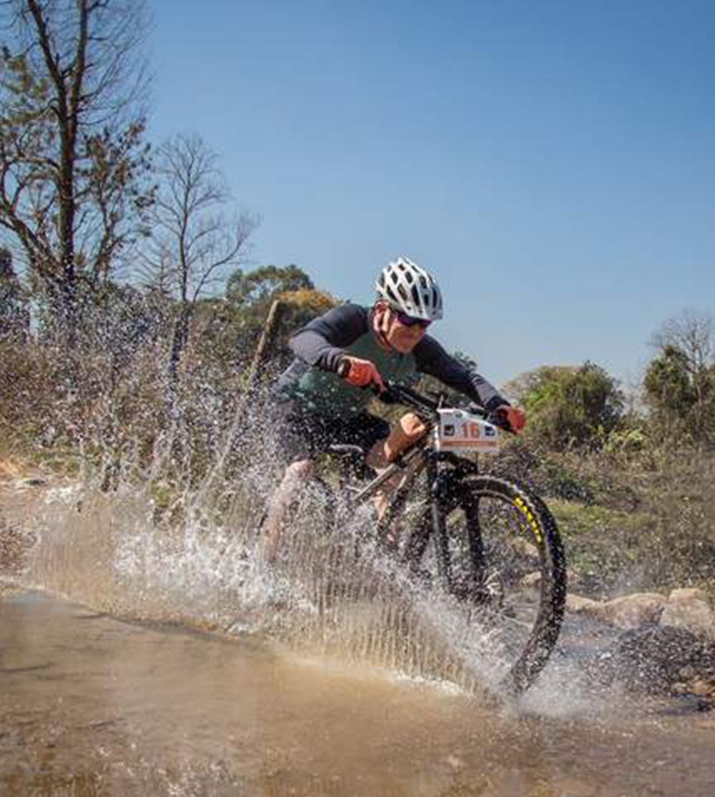 Neil Cottam Reviews the Sonder Signal Ti