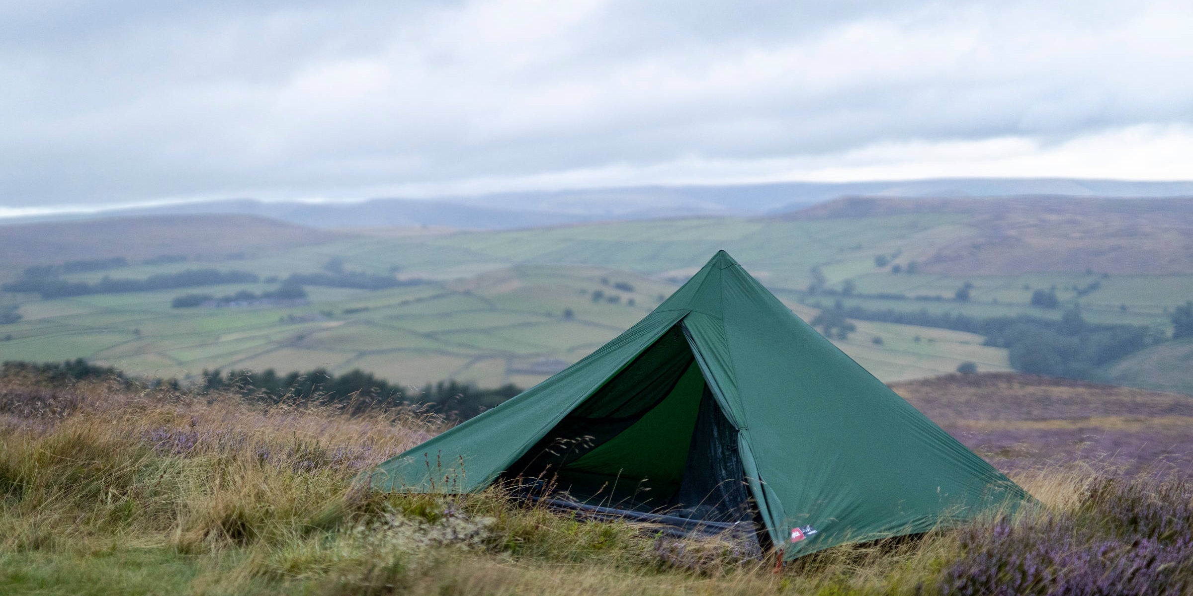 Lighweight pyramid tarp tent