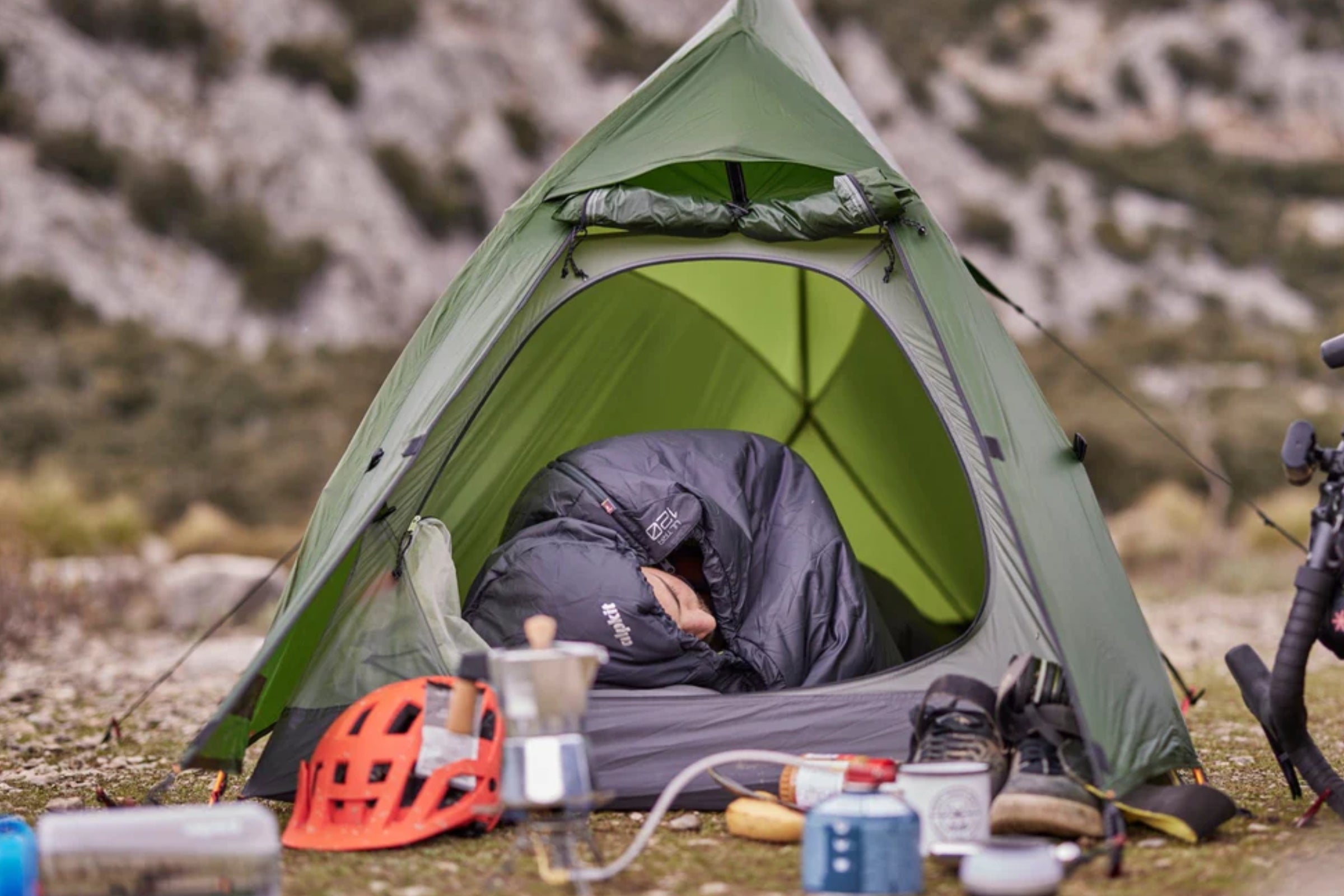 Ultralight camping with synthetic sleeping bag