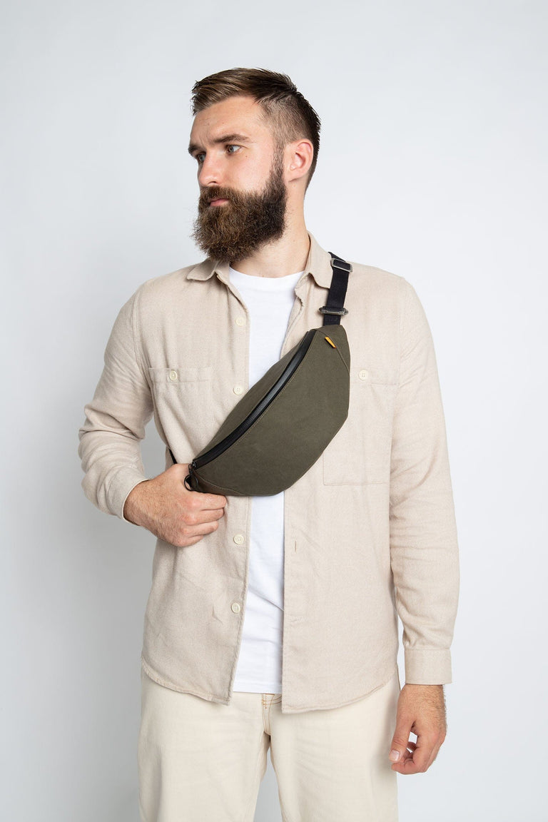 Trakke Banana Crossbody Bag
