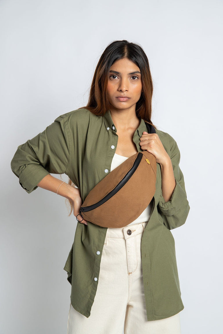 Trakke Banana Crossbody Bag