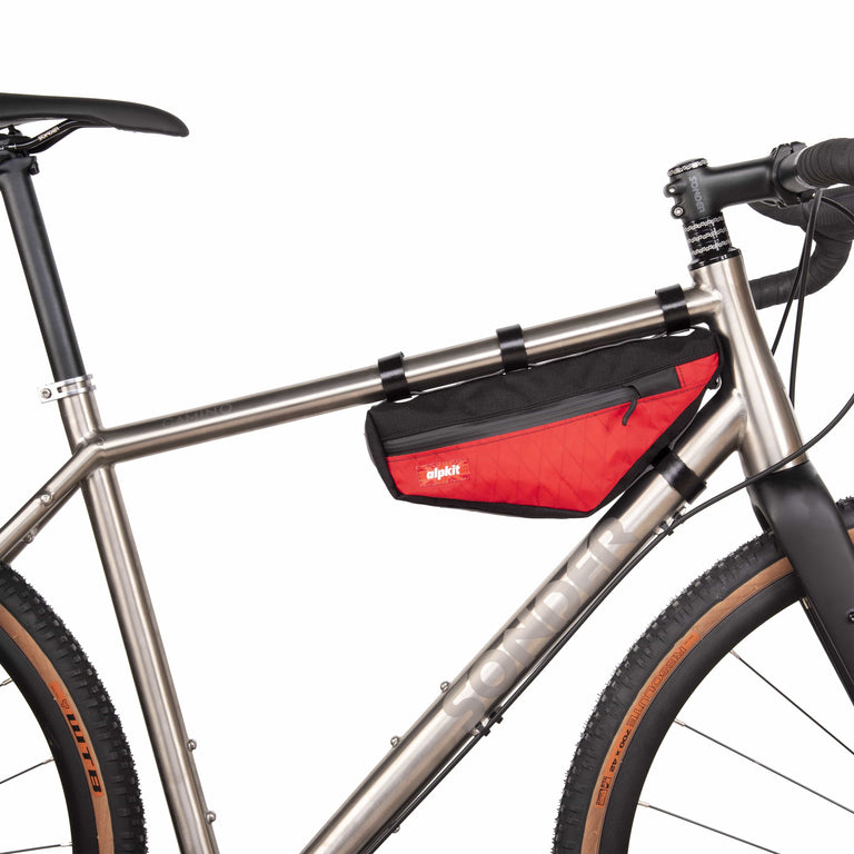 alpkit bilbie bikepacking framebag in chilli - closed