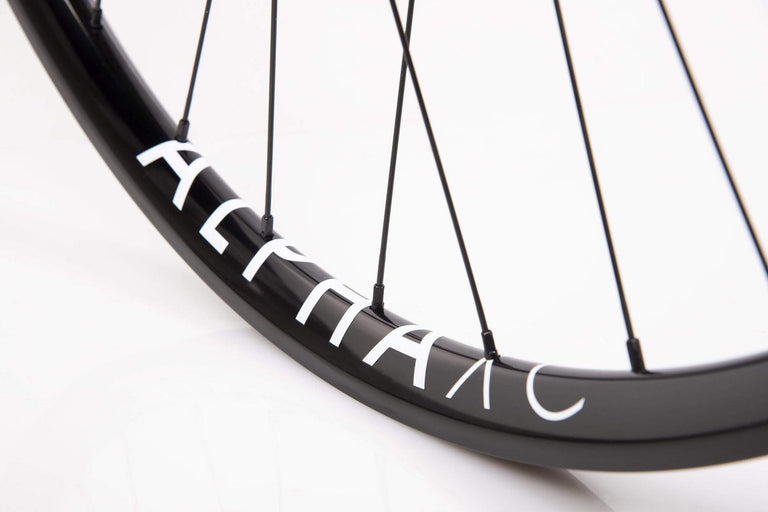 Sonder Alpha 29 XC Dynamo Wheelset