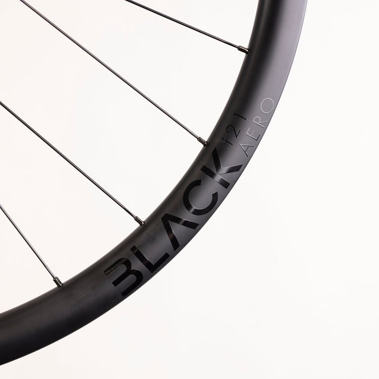 sonder black i21 aero carbon road wheels rim detail