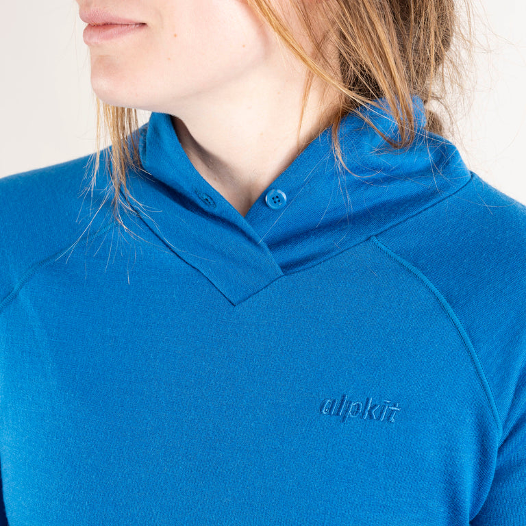 alpkit womens milford in reef blue logo and collar