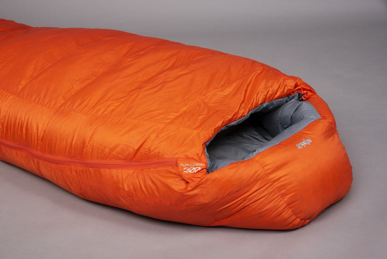 Alpkit alpinedream 800 down sleeping bag head - closed