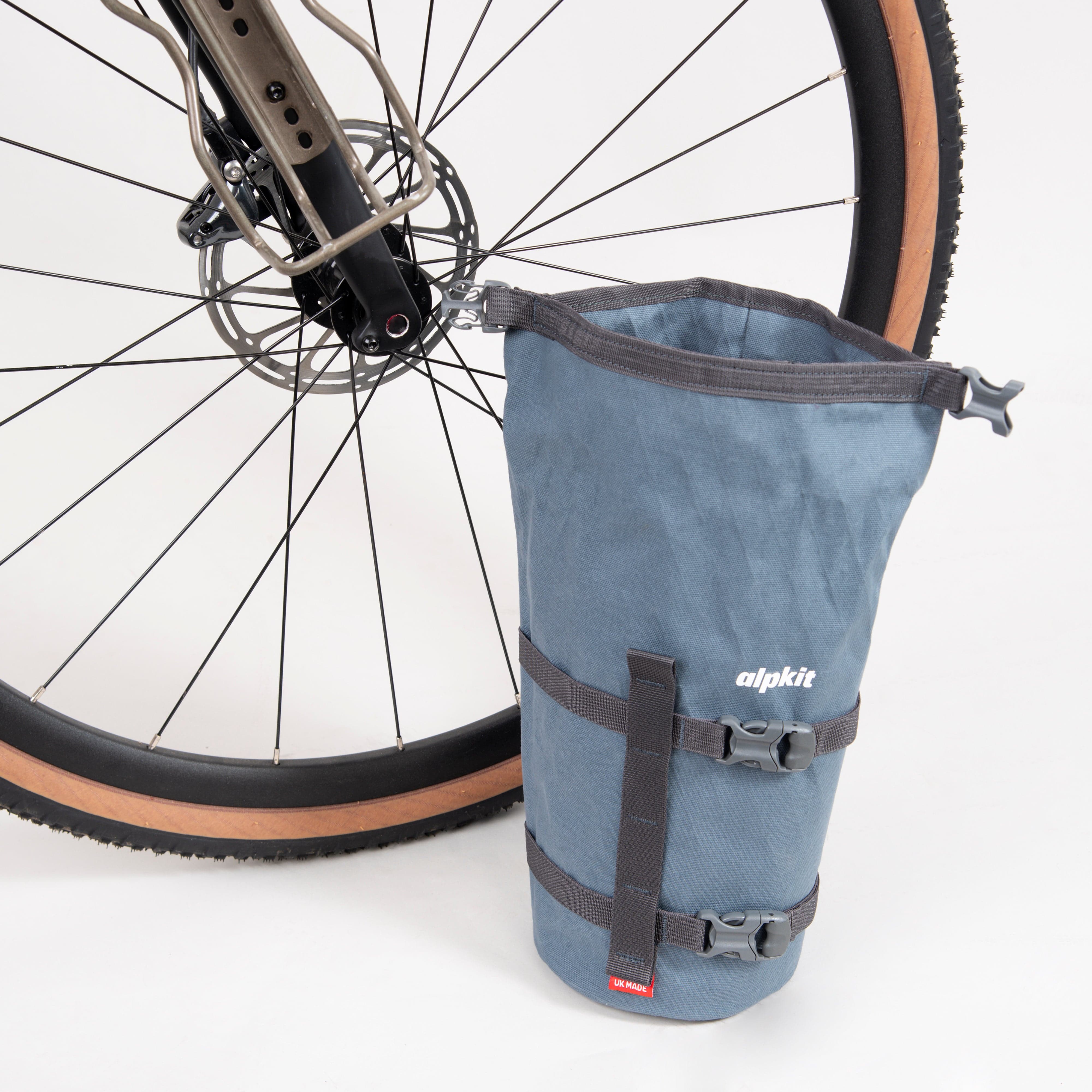 Betonga 3L Weatherproof Front Fork Cage Bag