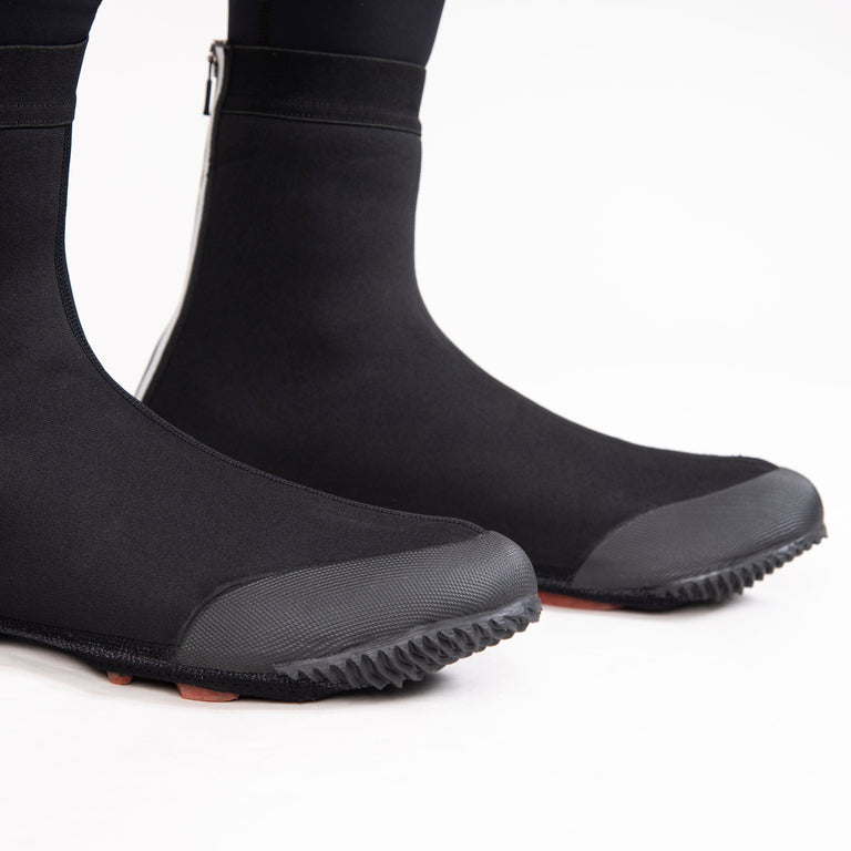 alpkit epic overshoes for off-road gravel and mountain biking grip toe cap