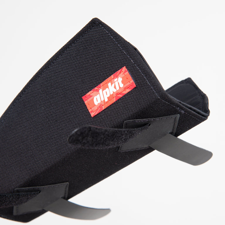 alpkit fuel pod cradle in black straps