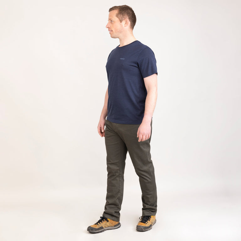 alpkit mens Kraft trousers in kelp green outfit