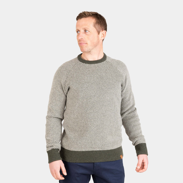 alpkit mens tryfan wool jumper in forest green