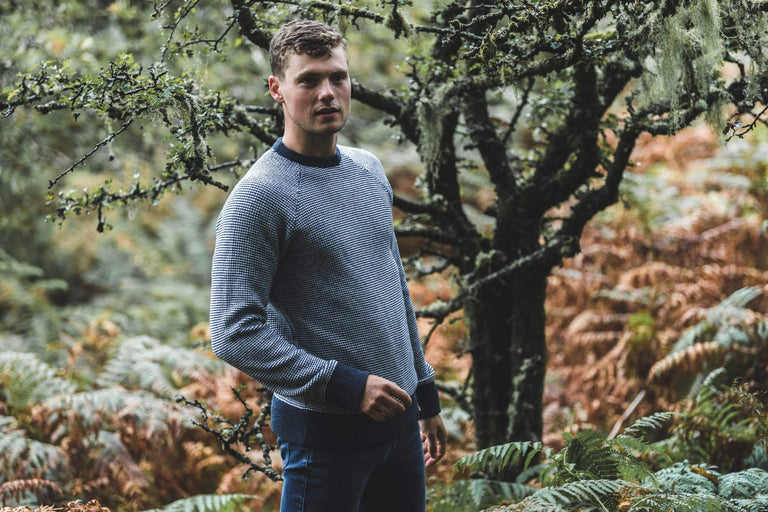 mens tryfan jumper in denim - action