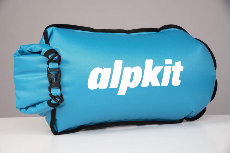 Alpkit nori tow float in reef logo - closed