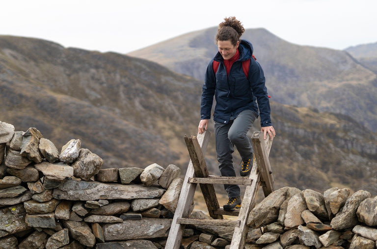 alpkit Ranger womens organic cotton ventile jacket in blue - action