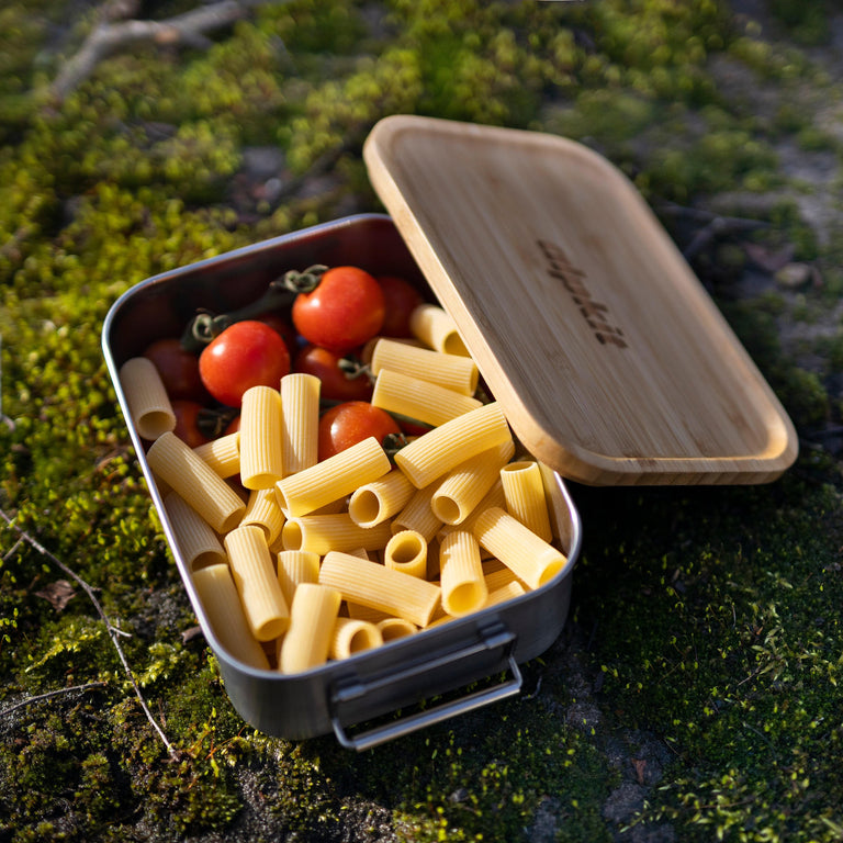 alpkit snap 1200 bamboo lid mes tin chopping board