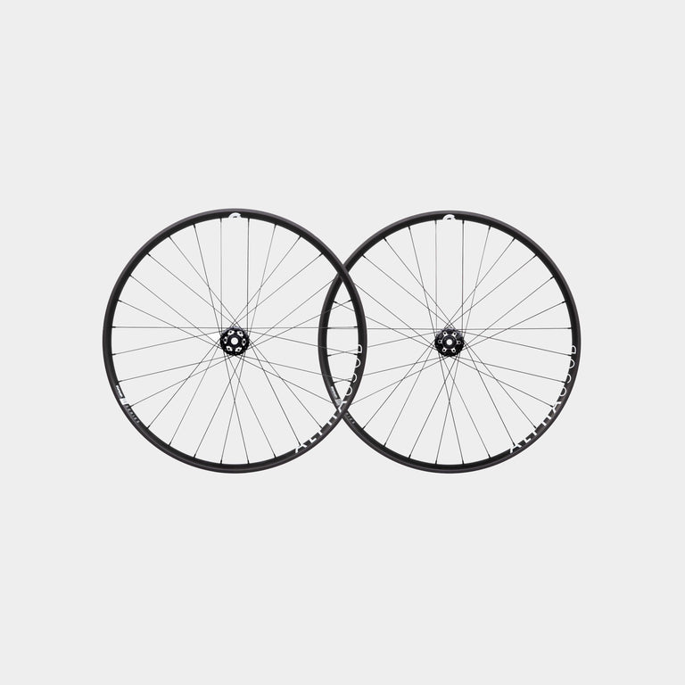 Sonder Alpha 29 Dynamo Wheelset