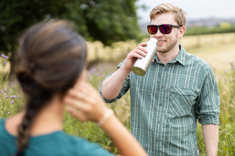 Raft sunglasses in black - action