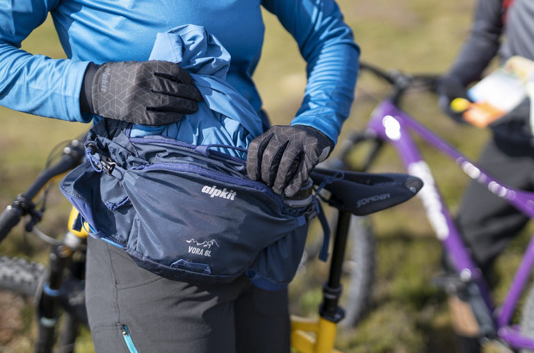 alpkit vora hip pack - action