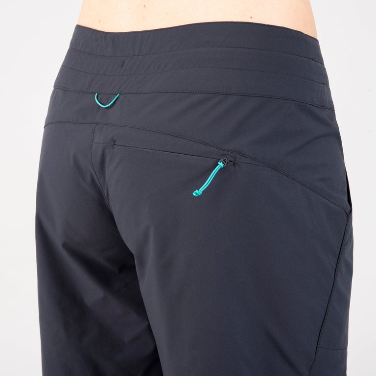 alpkit womens wind river shorts in tarmac grey pocket