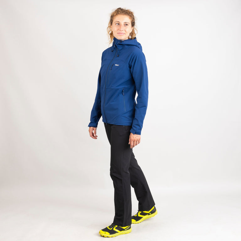 alpkit womens resolute softshell jacket in memo blue outfit